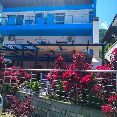 Celeste Deluxe Apartments Скала-Потамиас Экстерьер фото